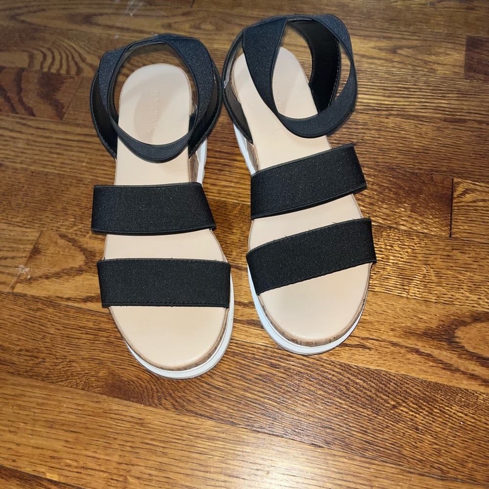 Women’s Sandals 6.5, Just Fab